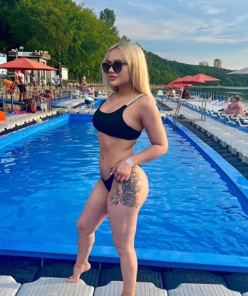 У меня есть много возможностей для исполнения твоих фантазий. Я с радостью проведу время с тобой, расслаблю и зарядю твое тело и душу. Оцени мои фото и отзывы, не стесняйся задавать интересующие вопросы. Ты точно останешься доволен! 💫💋 3091, 22 года